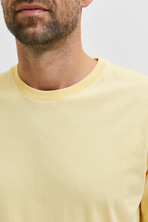 Selected SLHNORMAN SS O-NECK TEE W NOOS Sunlight
