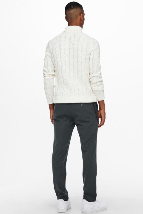ONLY & SONS NEW RIGGE CABLE ROLL NECK  KNIT Star White